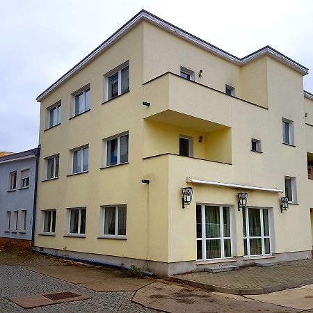 Pension Balkan Айзенхюттенштадт Экстерьер фото